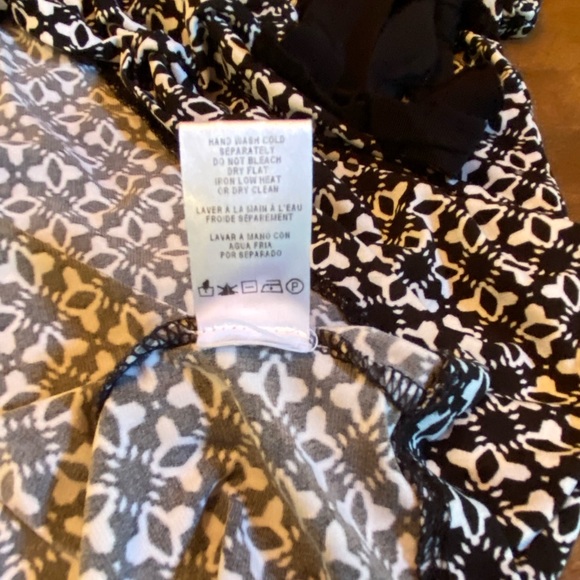 ✨Taylor for A Pea in the Pod Maternity Dress✨ - Picture 6 of 8